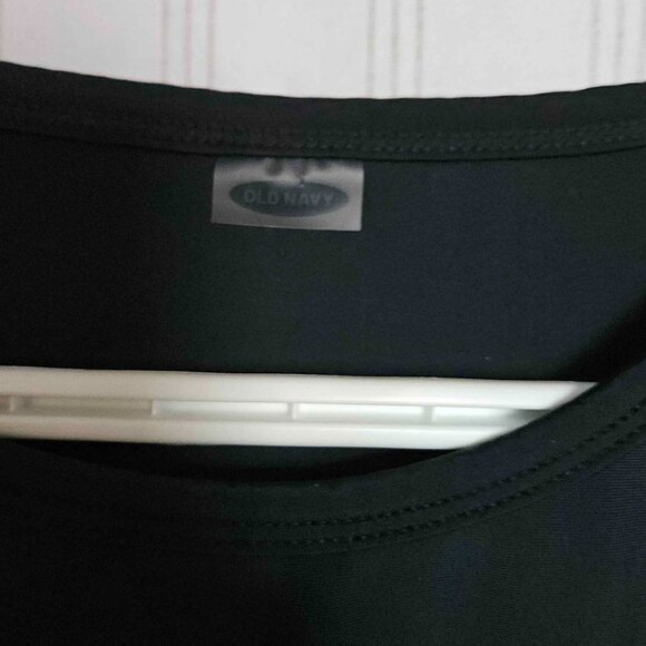 Old Navy workout/ swimwear top - Picture 2 of 2